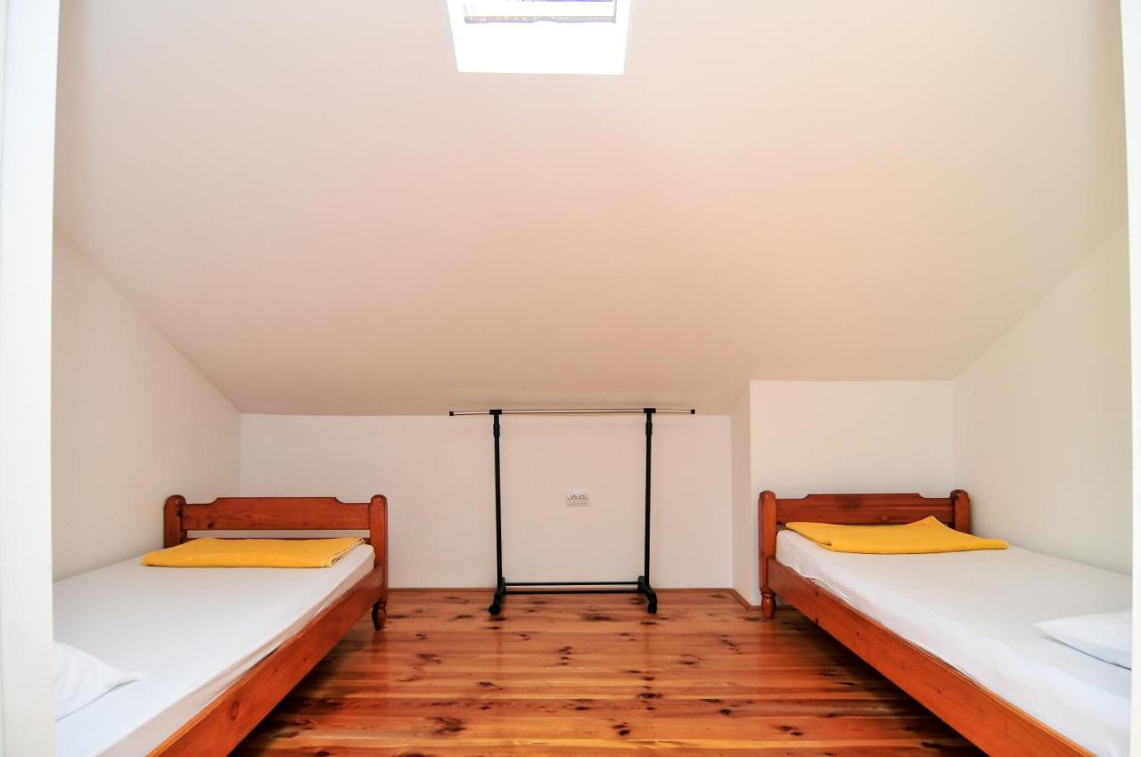 Milosavljevic Apartments Tivat Exterior photo